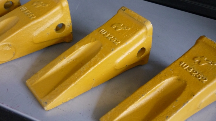 Adapteres_munkagep_korom_vetites (11).JPG